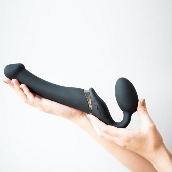 Безремінний страпон з вібрацією Strap-On-Me Vibrating Black M SO3354 фото